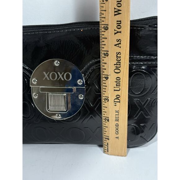 XOXO Purse Handbag Bag Black Embossed Signature Logo Xoxo Crossbody Shoulder NEW - Picture 3 of 9